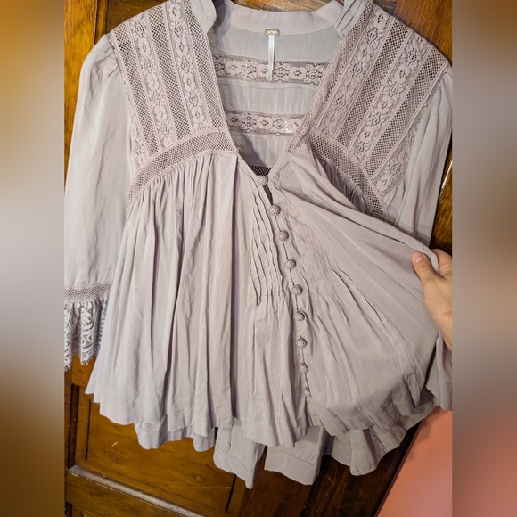 Free People Butterfly Babydoll Blouse Tee Embroidered Boho Anthropologie Small - Picture 2 of 12